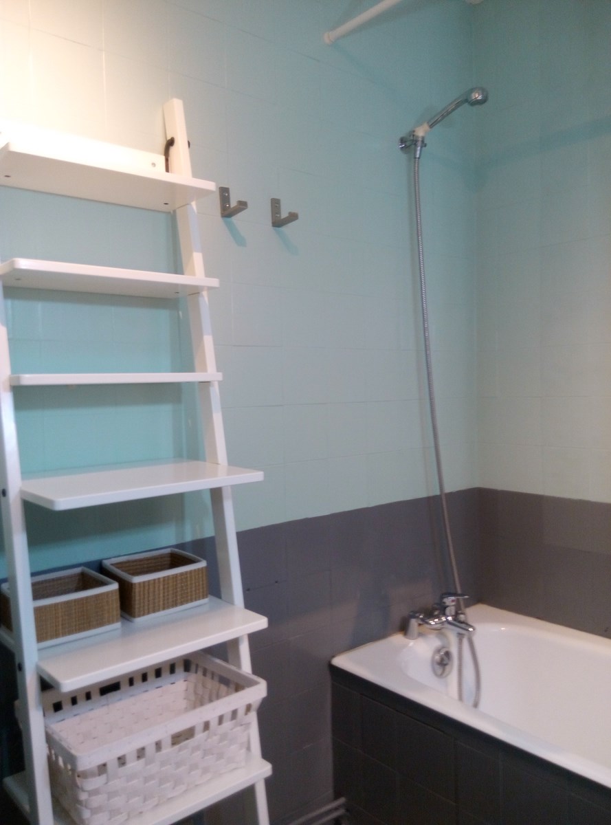 LOCATION AX LES THERMES - APPARTEMENT 5 PERSONNES REMISE J-15