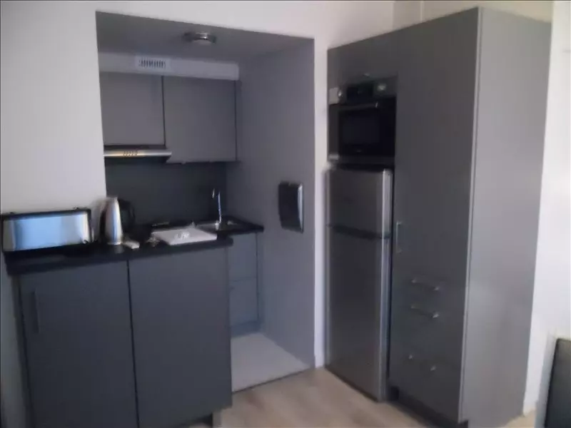 SUPERBE STUDIO 31m² AVEC BALCON